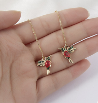 Kolibri-Schmuckset mit schimmernden Edelstein-Akzenten für Damen