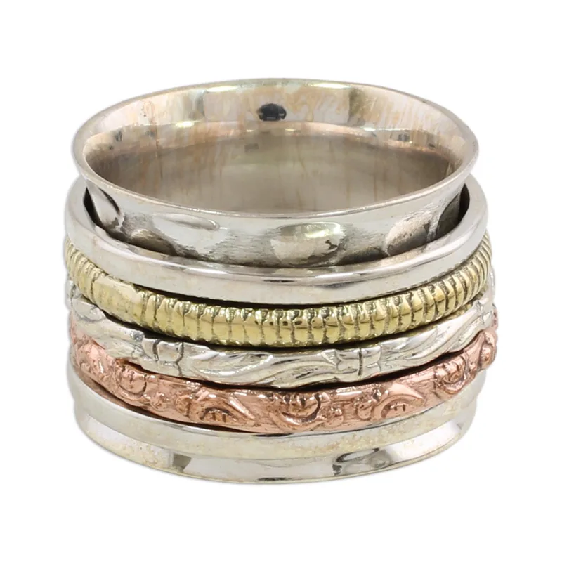 Dreifarbiger Vintage-Spinnerring – handwerkliche Eleganz