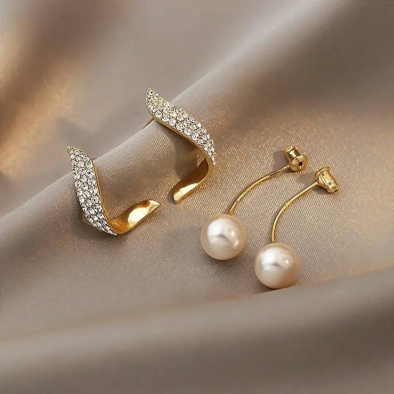 Edle Perlenohrringe mit funkelnden Strass-Akzenten für Damen