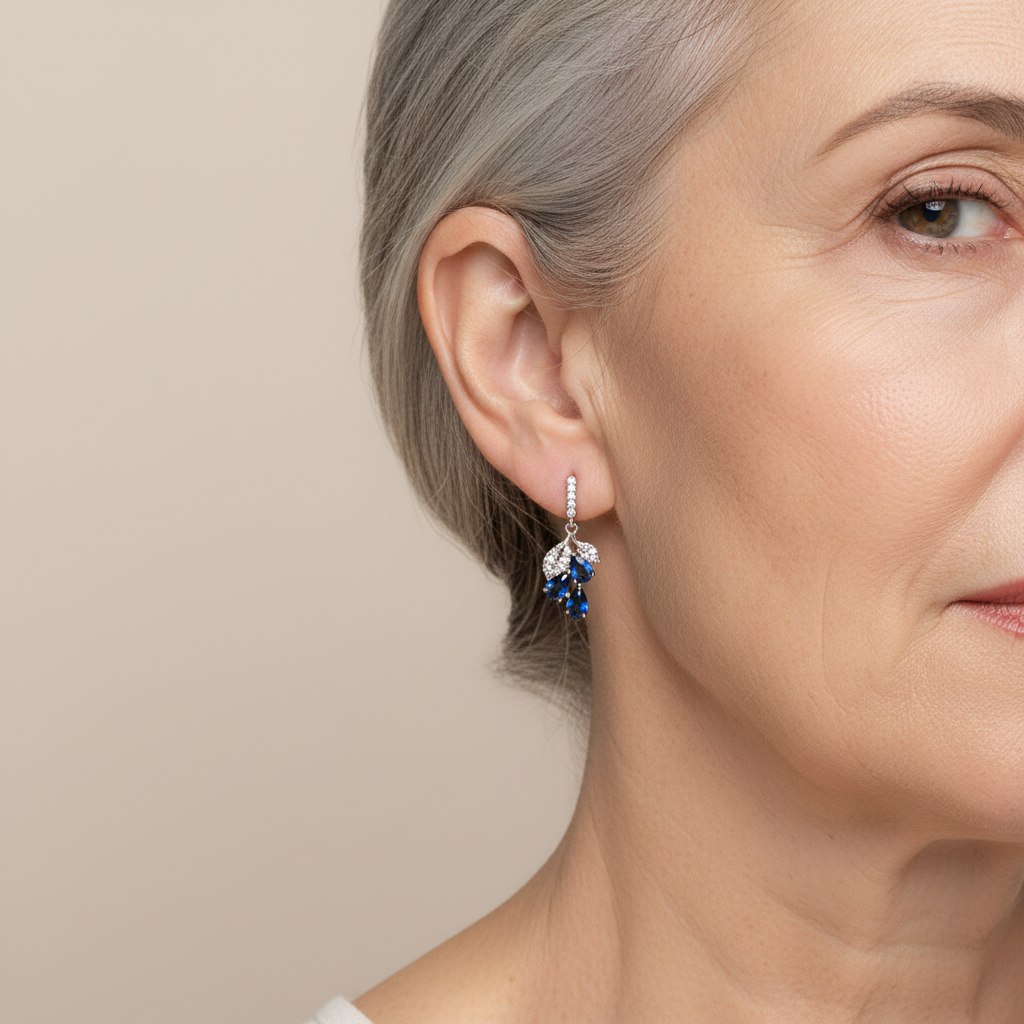 Elegante Ohrringe mit blauen Tropfen-Kristallen und funkelnden Zirkonia