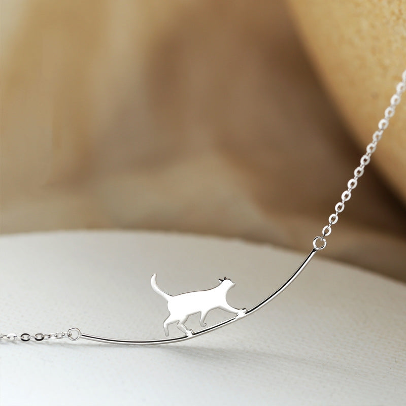 Minimalistische Katze auf Drahtseil Anhänger Halskette für Damen