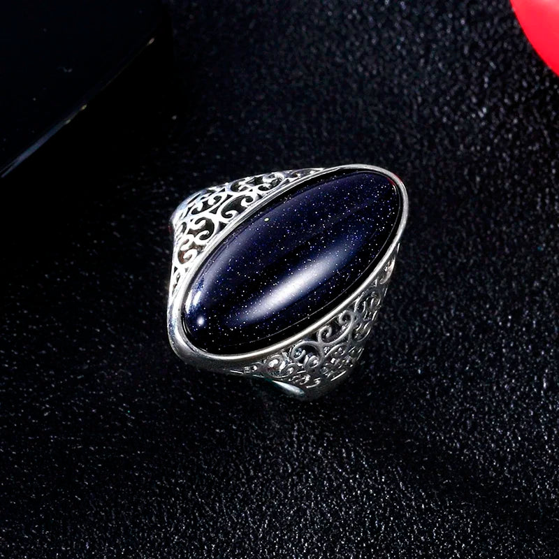 Vintage-Ring mit Zirkon-Inlay