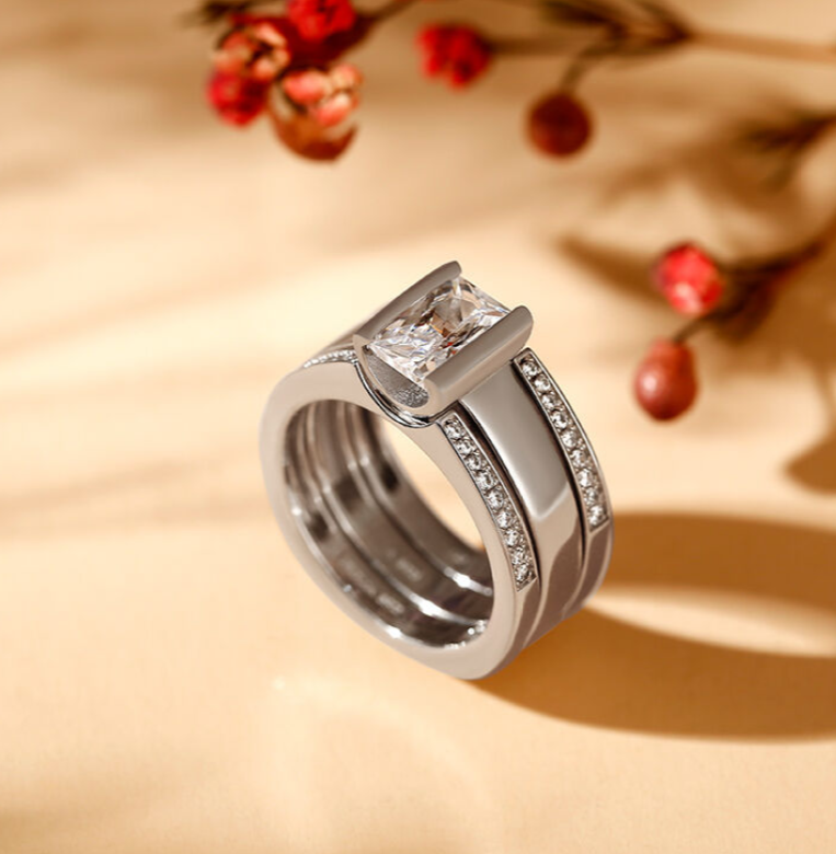 Dreiteiliger Ring mit Zirkonia