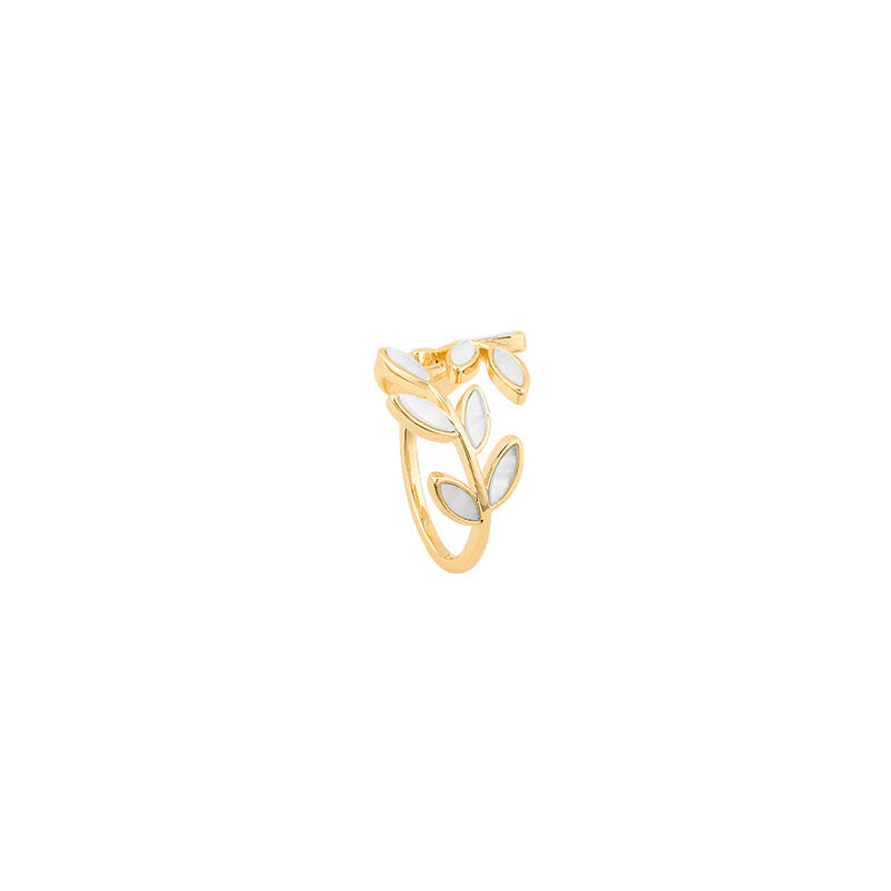 Verstellbarer Ring mit Blatt und weißem Opal