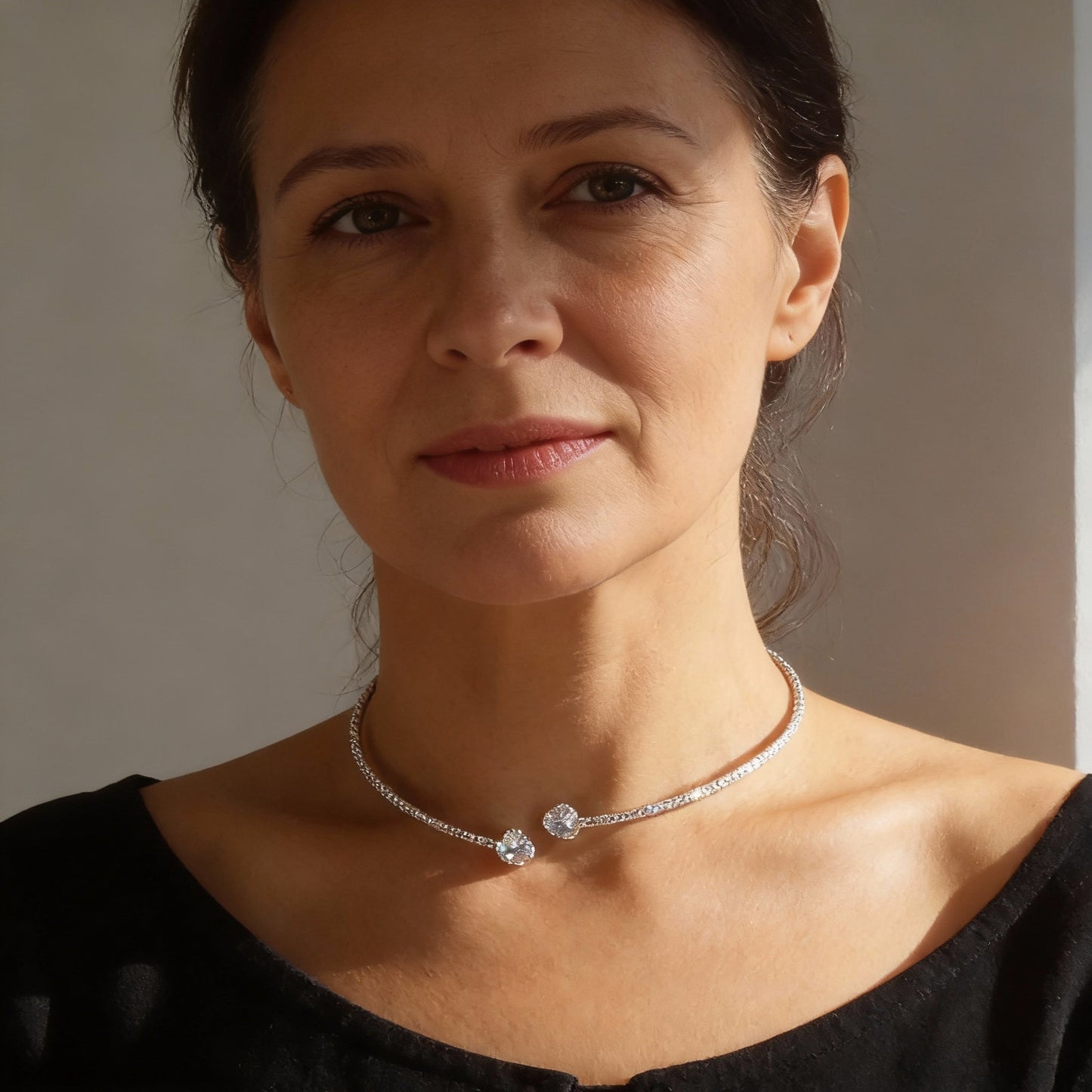 Funkelnde offene Zirkonia-Kristall-Choker-Halskette