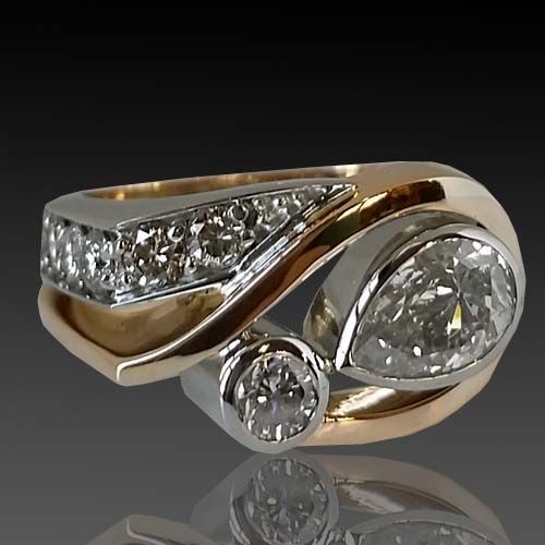 Vintage-Edelstahlring mit Zirkonia