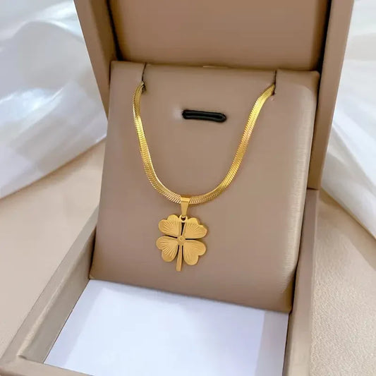 Elegante Vierblättriges Kleeblatt Anhänger Halskette Schlangenkette