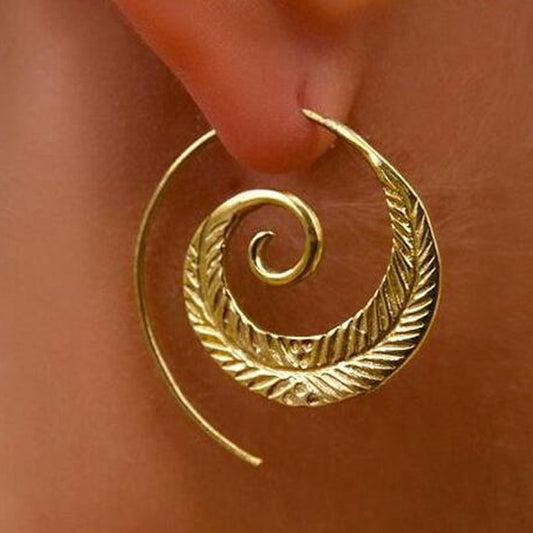 Boho-inspirierte Spiralohrringe mit Feder-Design für Damen