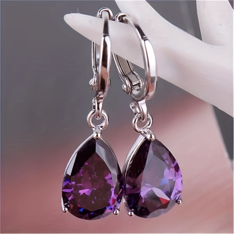 Elegante tropfenförmige Amethyst-Ohrringe mit Klappbügel-Verschluss