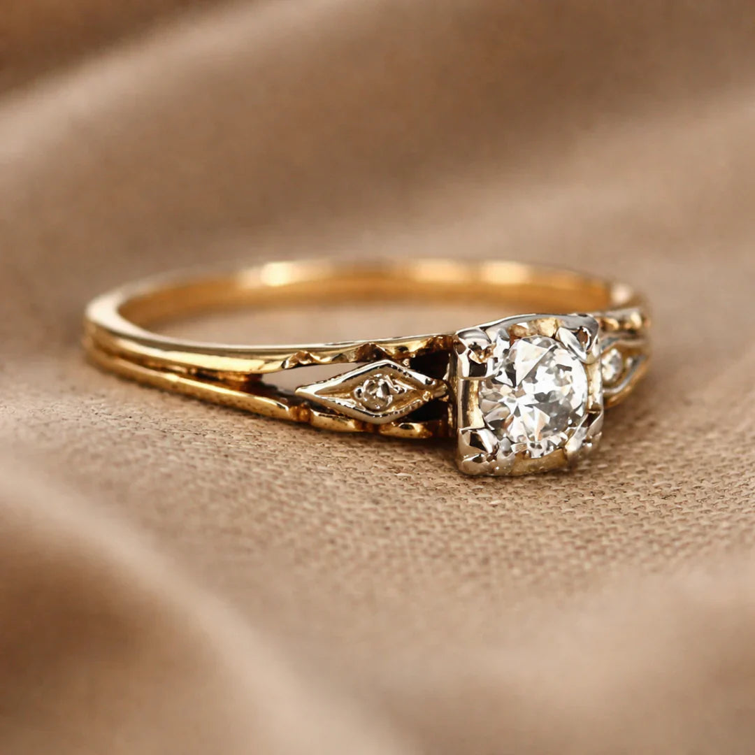 Zarter Vintage-Ring mit Zirkonia