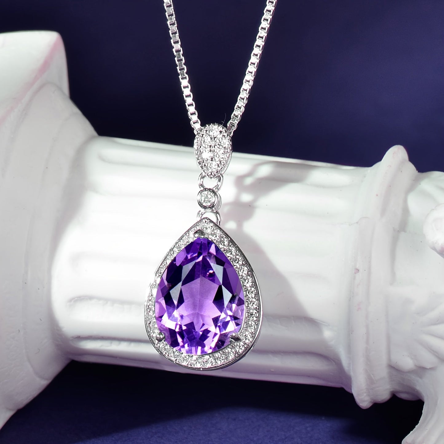 Lila Amethyst Tropfen Anhänger Halskette mit Zirkonia