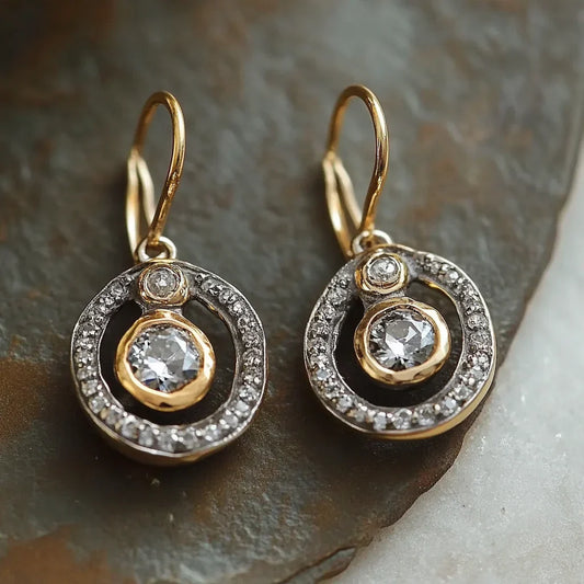 Elegante Diamant Ohrhänger mit funkelndem Edelstein-Halo für Damen