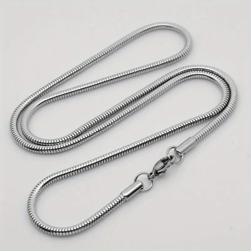 Robuste Schlangenkette aus Edelstahl, minimalistisch, vielseitig tragbar