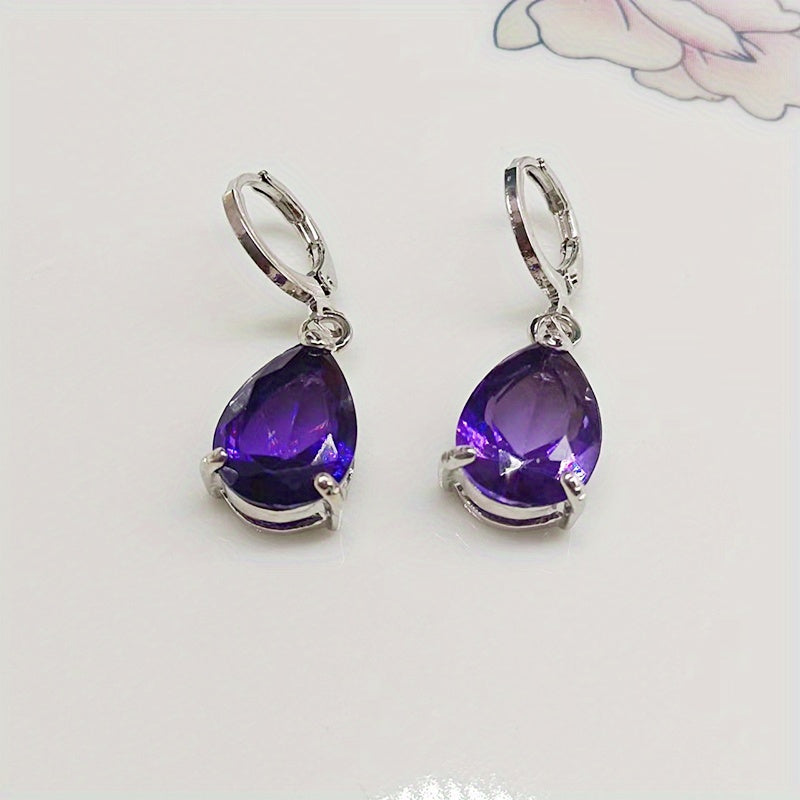 Elegante tropfenförmige Amethyst-Ohrringe mit Klappbügel-Verschluss