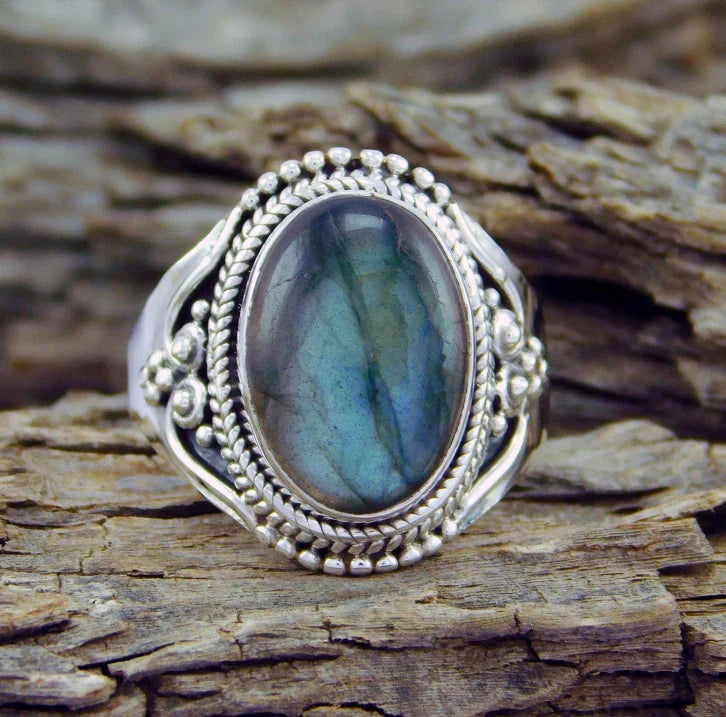 Vintage Edelstahlring mit Mondstein