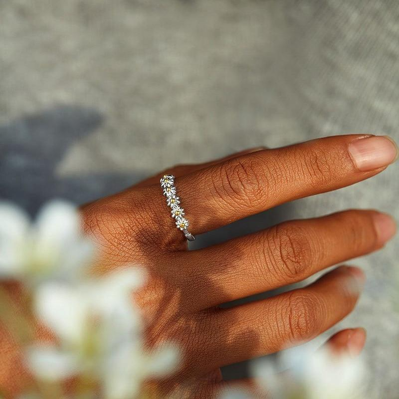 Vintage Spiralring mit Zirkonia