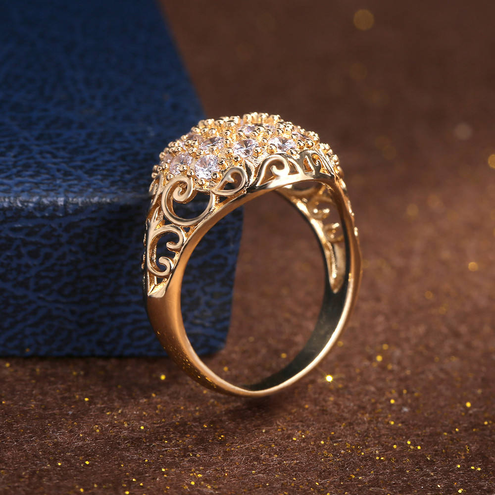 Vintage runder Goldring mit Diamanten