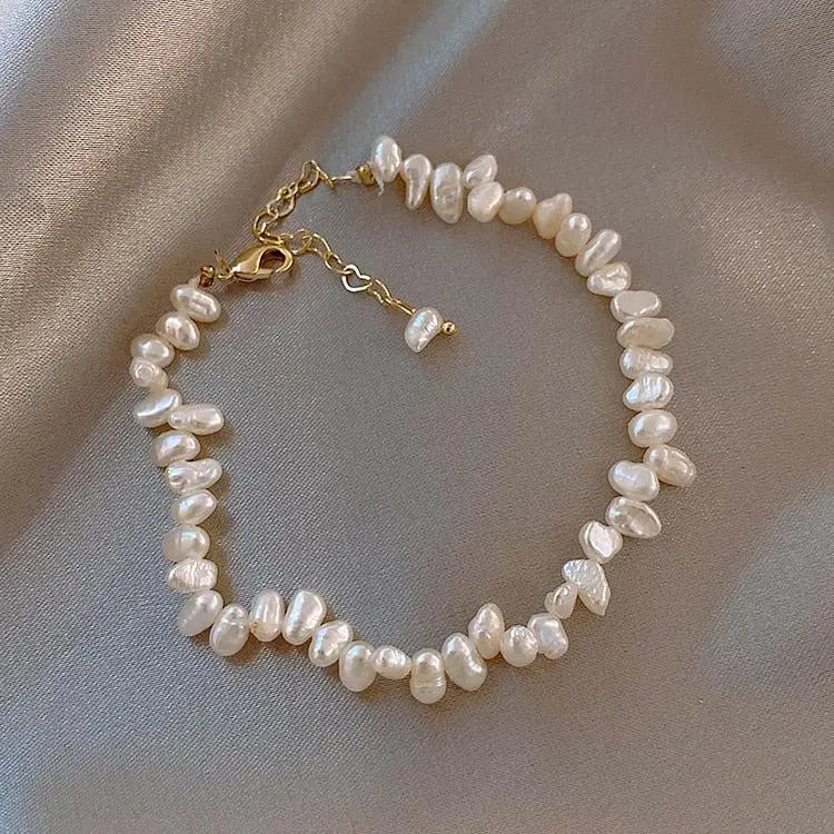 Chic Süßwasserperlen Armband mit einzigartigen Barockperlen