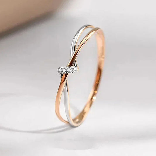 Eleganter Damen Ring aus Roségold und Silber mit Diamanten