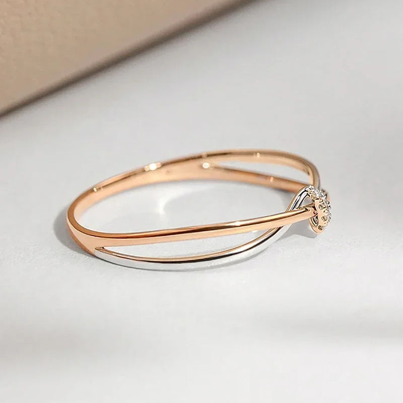 Eleganter Damen Ring aus Roségold und Silber mit Diamanten
