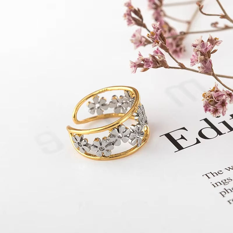 Verstellbare Ringe mit Cluster-Design und Flora-förmigen Vertiefungen