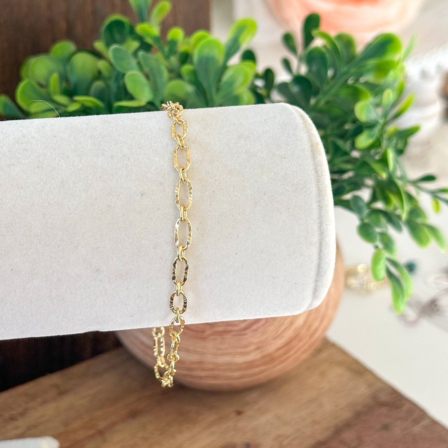 Eliza Glänzendes strukturiertes Gliederarmband für strahlende Eleganz