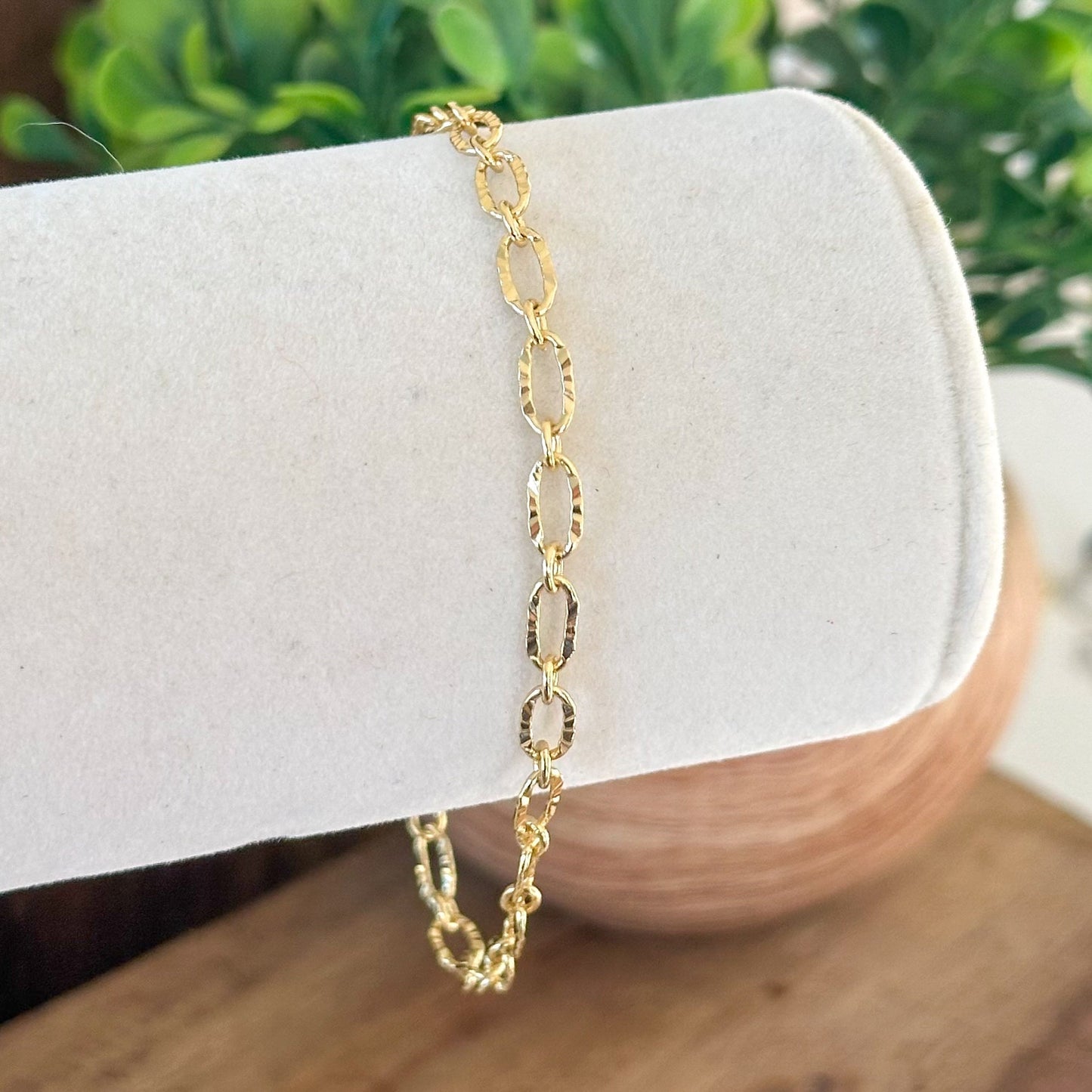 Eliza Glänzendes strukturiertes Gliederarmband für strahlende Eleganz