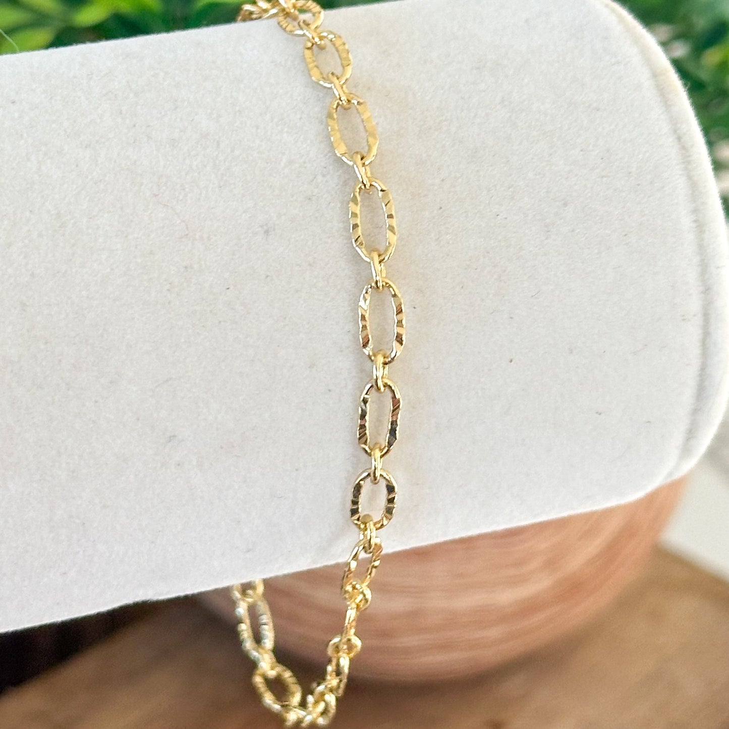 Eliza Glänzendes strukturiertes Gliederarmband für strahlende Eleganz