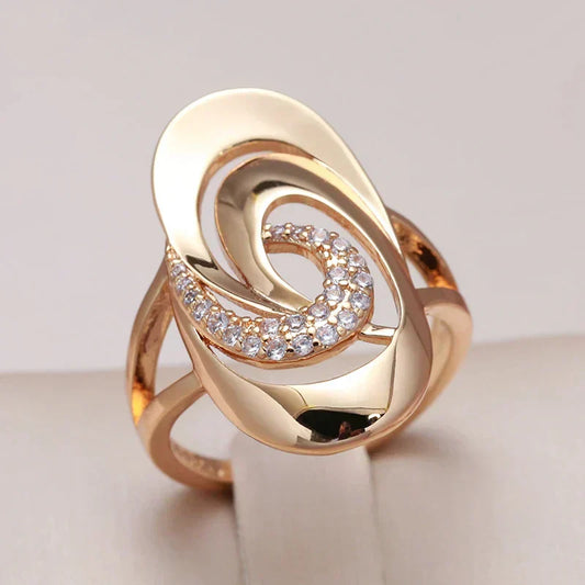 Eleganter Spiralring mit Zirkonia