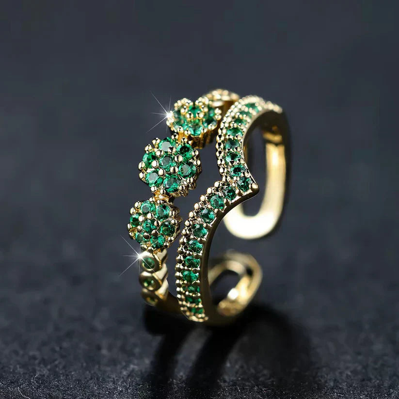 Smaragd-Kronenring – königliche Eleganz in Ihren Händen