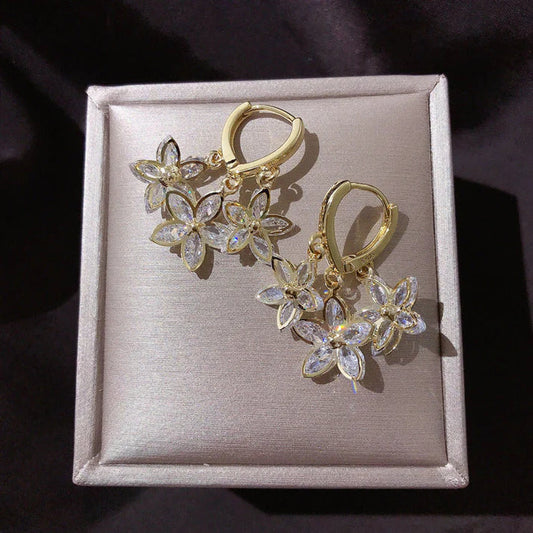 Funkelnde Zirkonia-Blüten Ohrringe für elegante und stilvolle Frauen