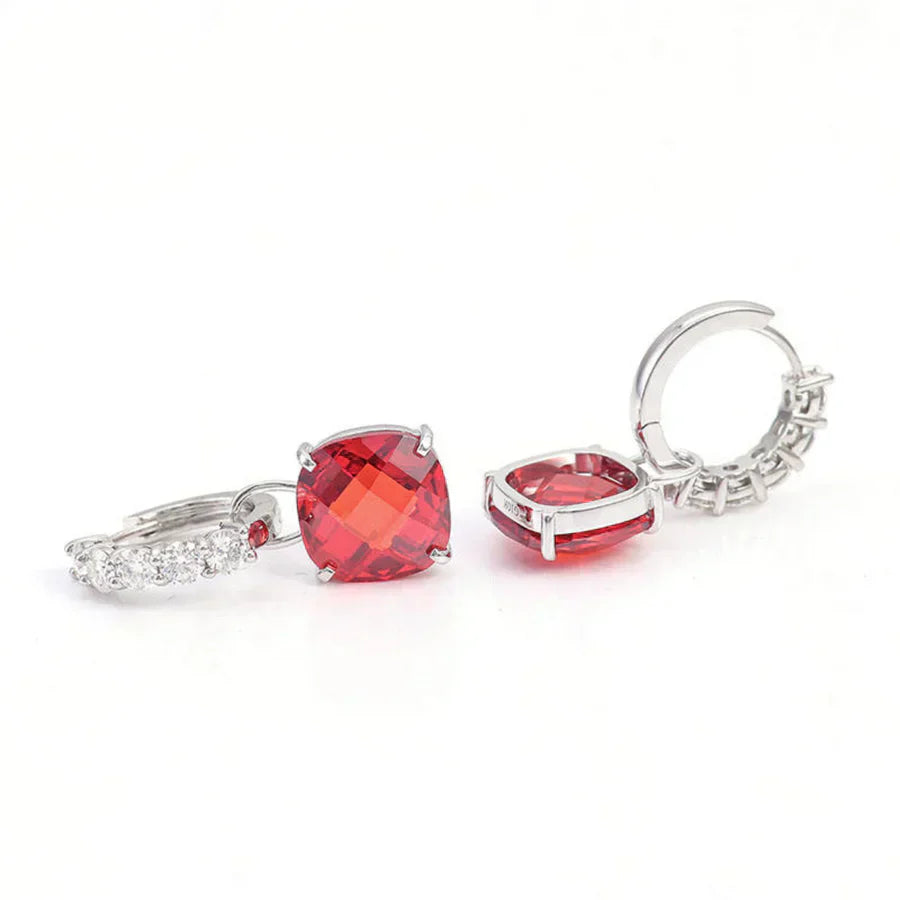 Funkelnde Rubin-Cushion-Ohrringe mit Zirkonia im Diamant-Look