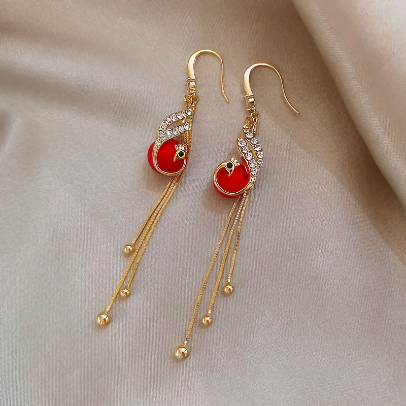Elegante Blaue oder Rote Quaste-Ohrringe mit Strass-Verzierung