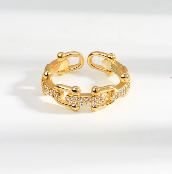 Hohler Ring mit Hufeisendesign