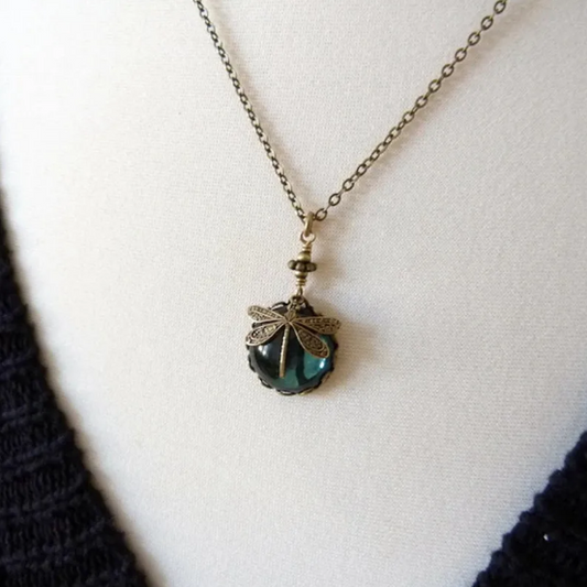 Vintage Dragonfly Kette mit funkelndem Glaskristall Anhänger