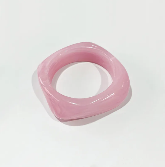 Modisches Harz-Acrylarmband, quadratisch, leuchtende Farben für Frauen