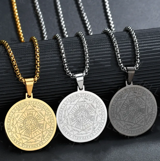 Elegante Herren-Halskette mit Engeln und Amulett-Medaillon in drei Farben