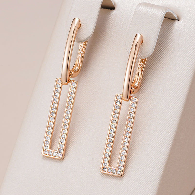 Elegante Ohrringe mit funkelnden Zirkonia und rechteckigem Design