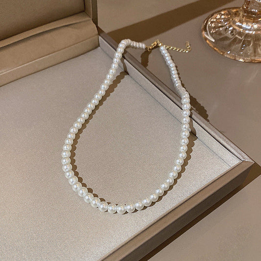 Elegante Perlenkette für klassische Looks und moderne Outfits