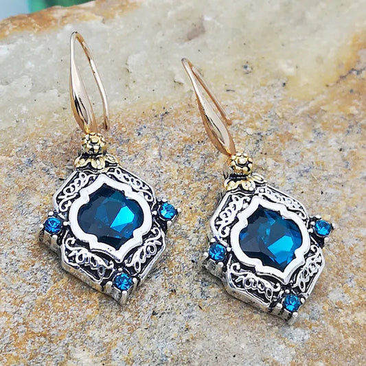 Retro Vintage Ohrringe mit blauen Kristallsteinen
