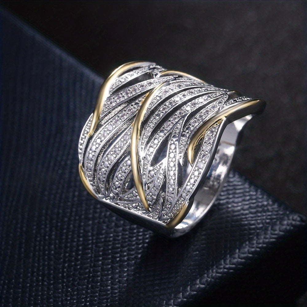 Eleganter Ring mit mehreren gedrehten Schichten