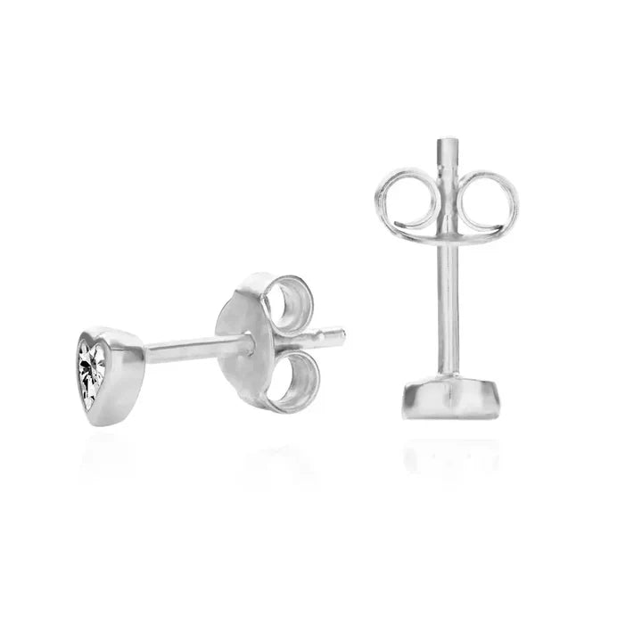 Funkelnder Herzohrstecker aus edlem Metall mit Zirkonia Stein