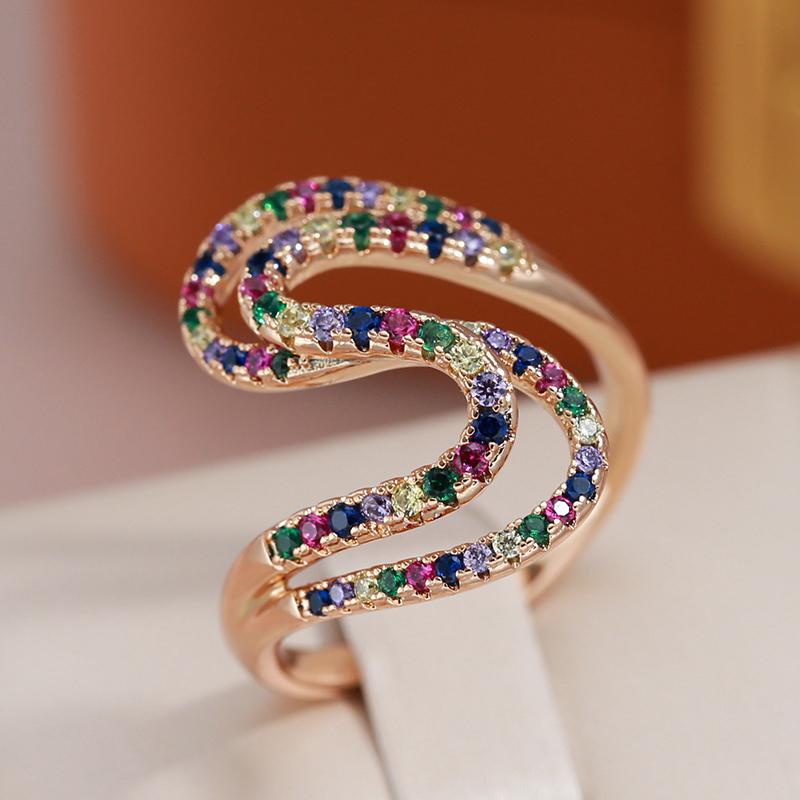 Eleganter Ring mit mehrfarbigem Zirkonia