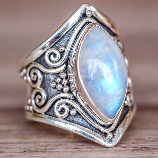 Ring mit Mondstein