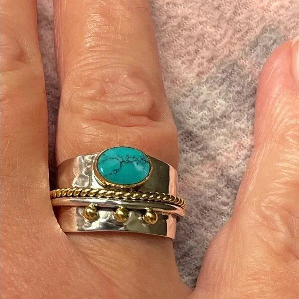 Vintage-Ring mit Saphir