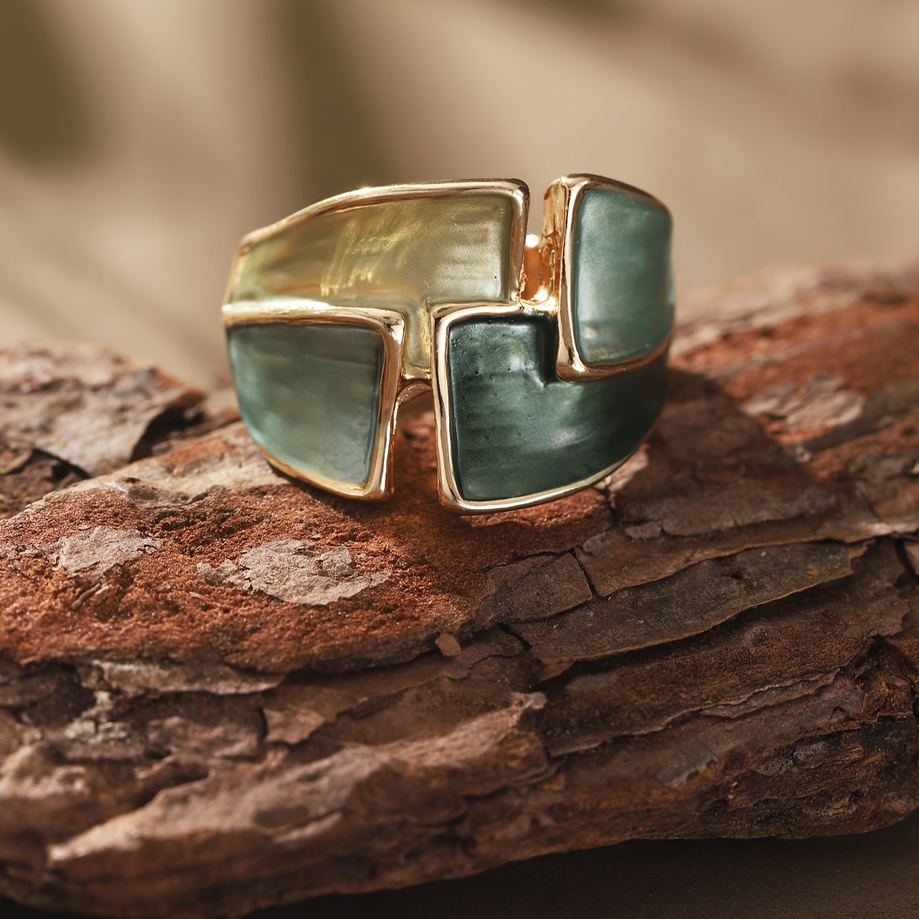 Emaillierter geometrischer Ring
