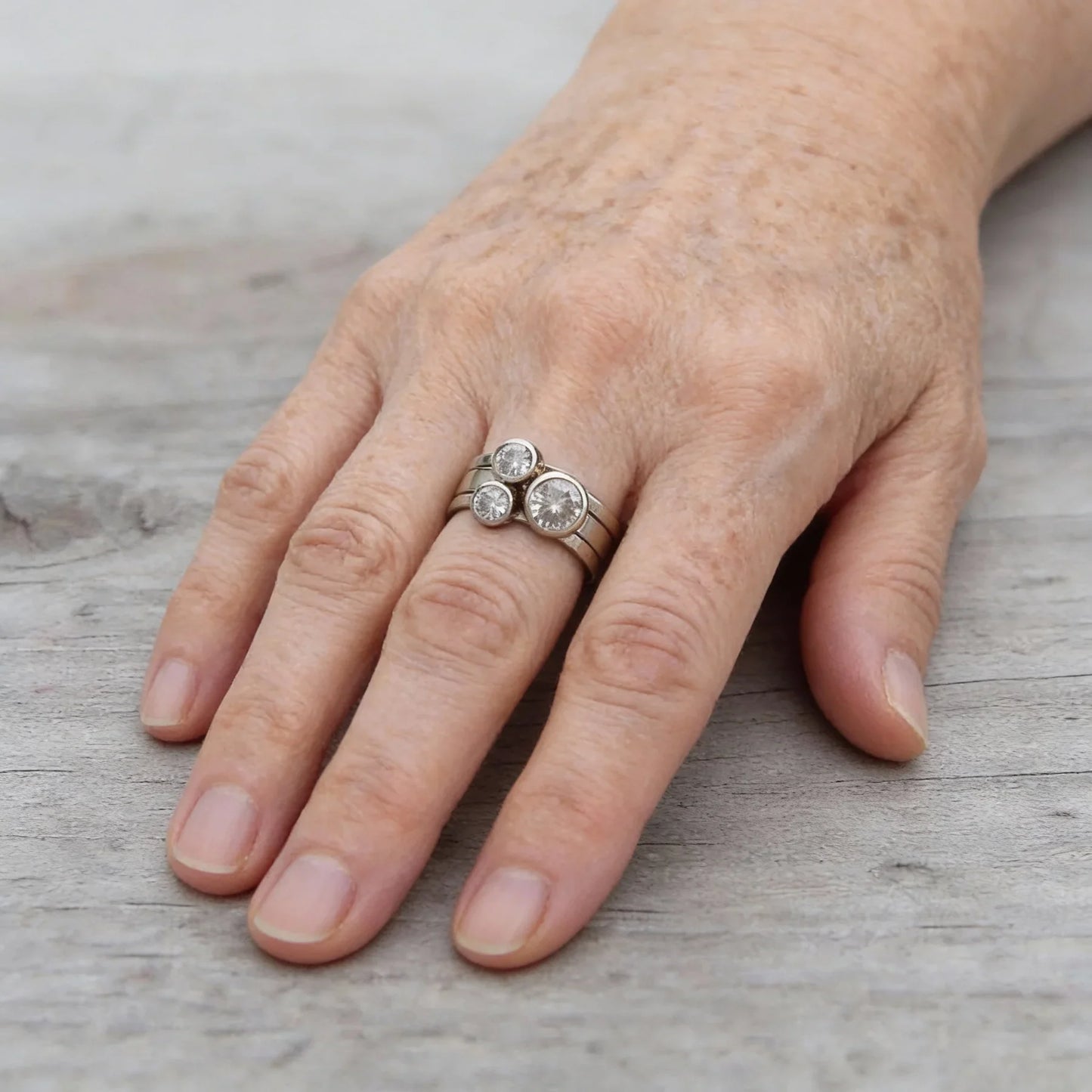 Vintage-Ring mit Zirkonen