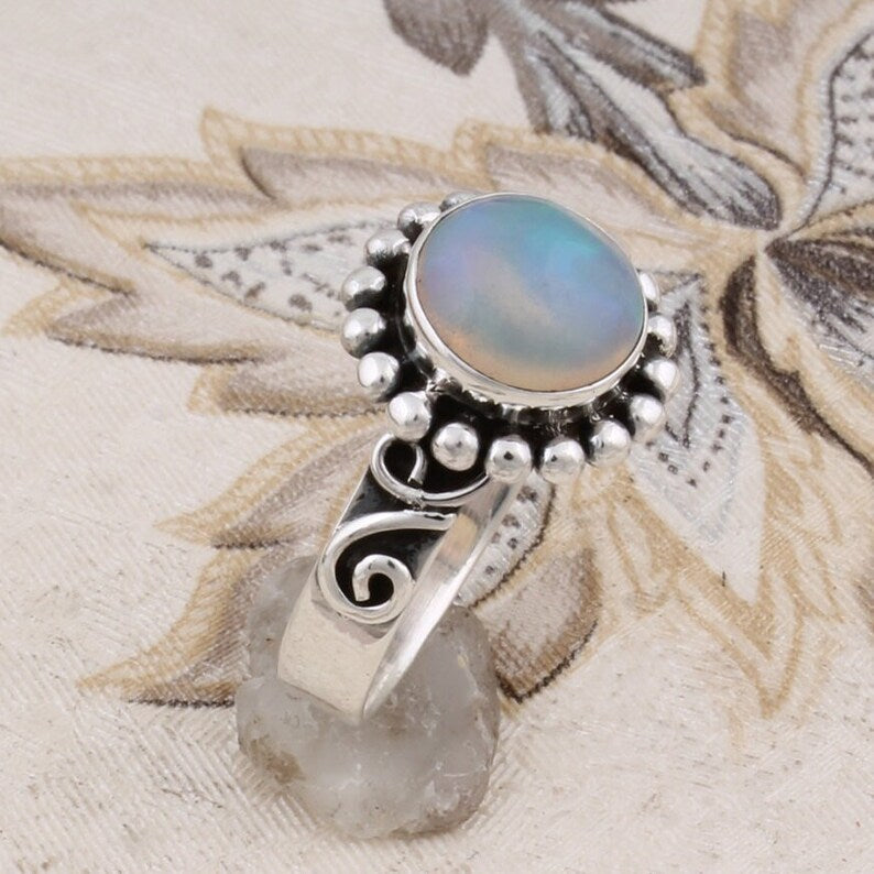 Vintage Silberring mit natürlichem Opal