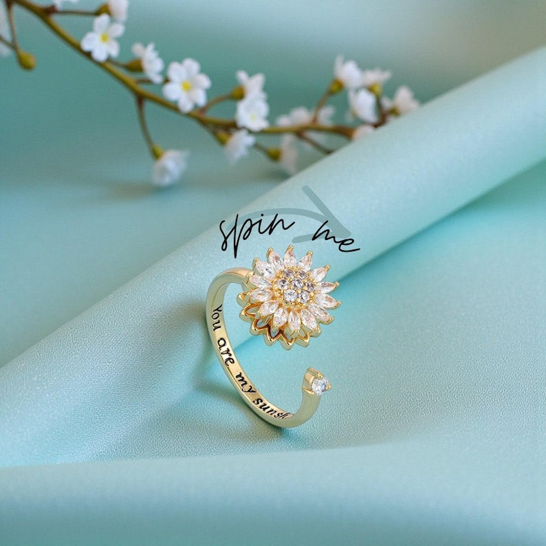 Hennie | Blumen-Drehring