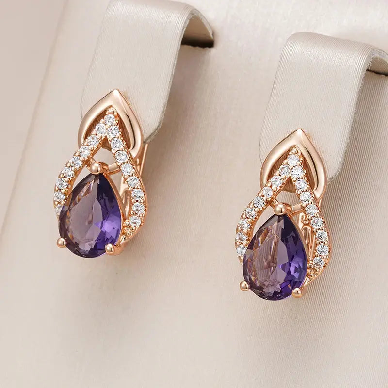 Elegante Roségoldfarbene Ohrringe mit Amethyst-Tropfen und Zirkonia